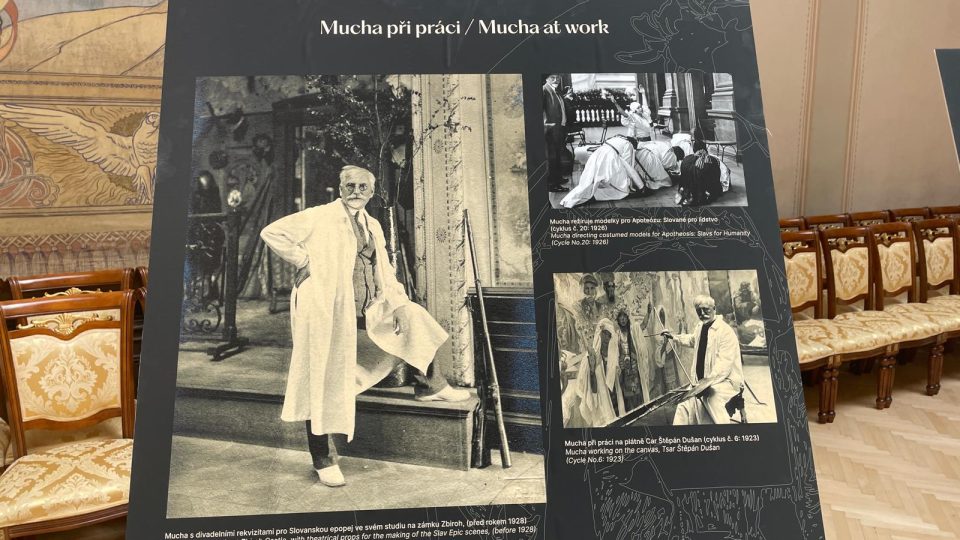 Výstava fotografií Alfonse Muchy na zámku Zbiroh | foto: Kateřina Dobrovolná, Český rozhlas Výstava fotografií Alfonse Muchy na zámku Zbiroh