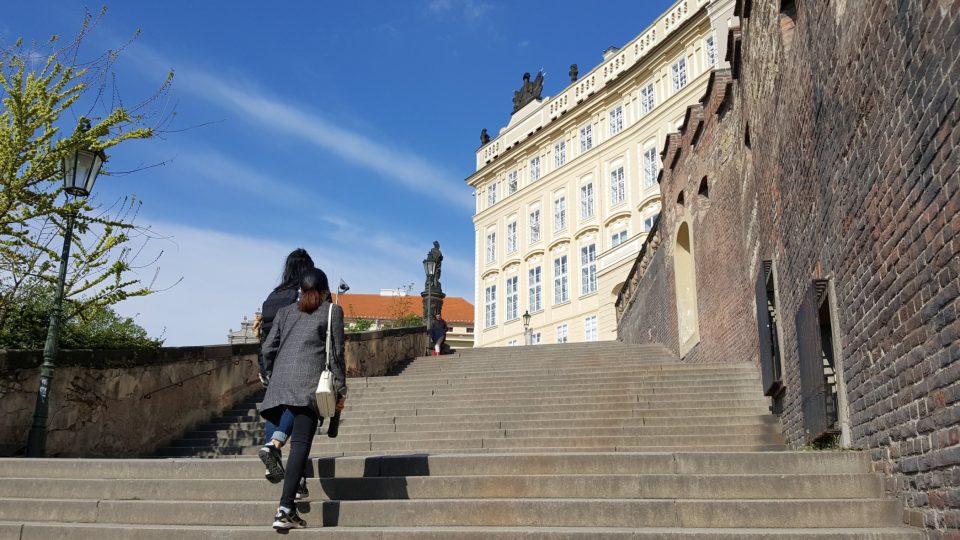 Nové zámecké schody jsou z historického hlediska starší než Staré