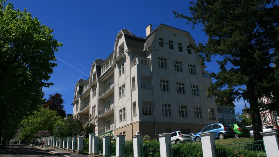 Střední zdravotnická škola a vyšší odborná škola zdravotnická Karlovy Vary