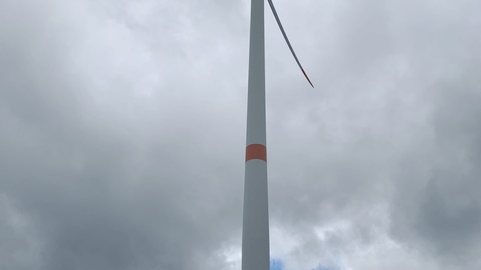 Větrná elektrárna v Horním Částkově na Sokolovsku