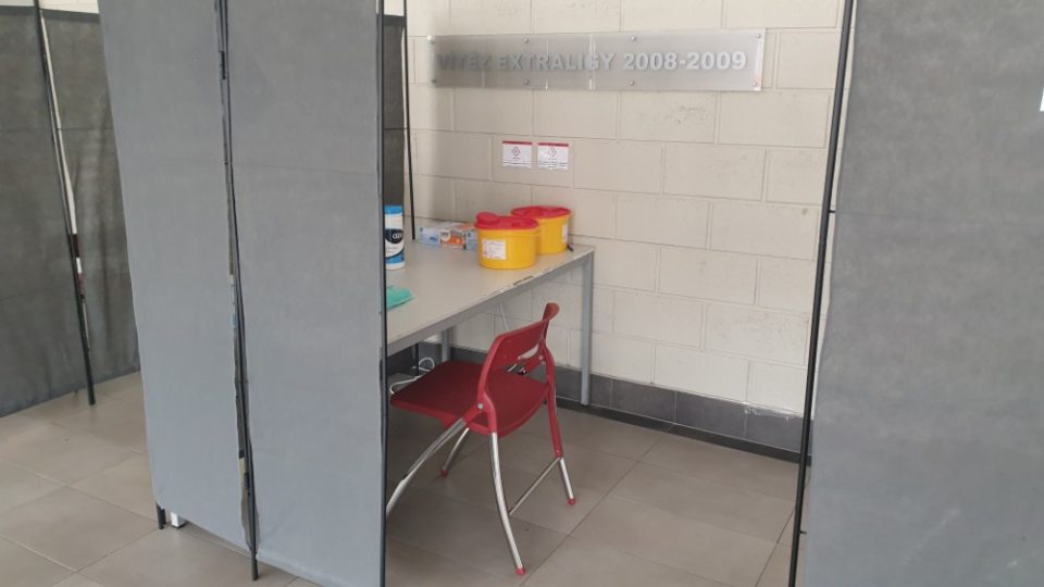 Očkovací centrum v KV Areně