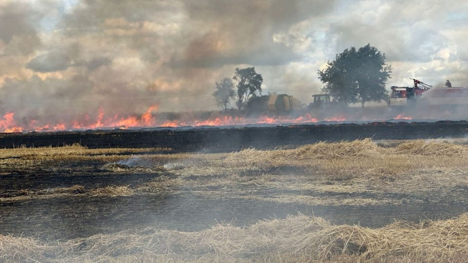 Hasiči v Karlovarském kraji zasahovali v posledním týdnu u víc než 40 požárů kvůli suchu