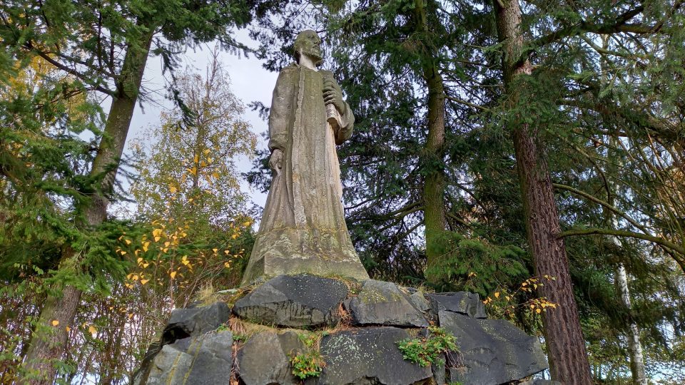 Pomník Mistra Jana Husa v Třemošné | foto: Anděla Blažková, Český rozhlas Pomník Mistra Jana Husa v Třemošné