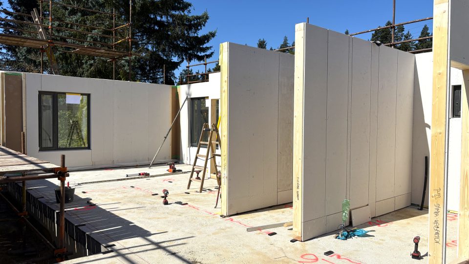 Výstavba klubovny skautského střediska Dýmka Habartov