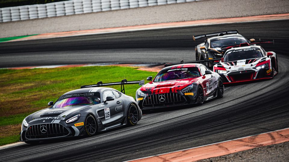 Z archivu profesionálního automobilového závodníka Petra Lisy | foto: Archiv Petra Lisy Z archivu profesionálního automobilového závodníka Petra Lisy