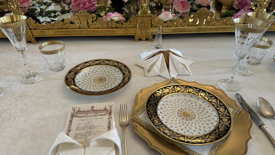 Detail slavnostní tabule | foto: Jana Strejčková, Český rozhlas Detail slavnostní tabule