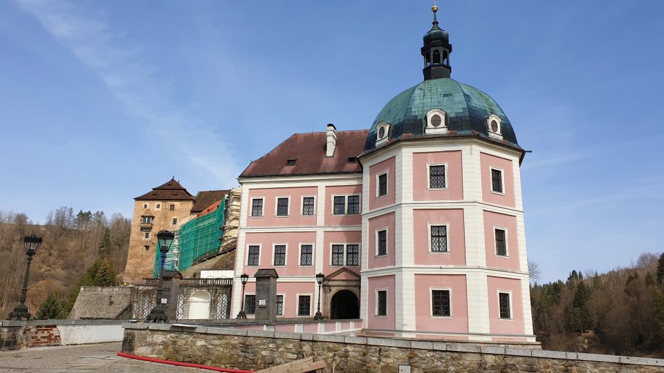 Hrad a zámek Bečov