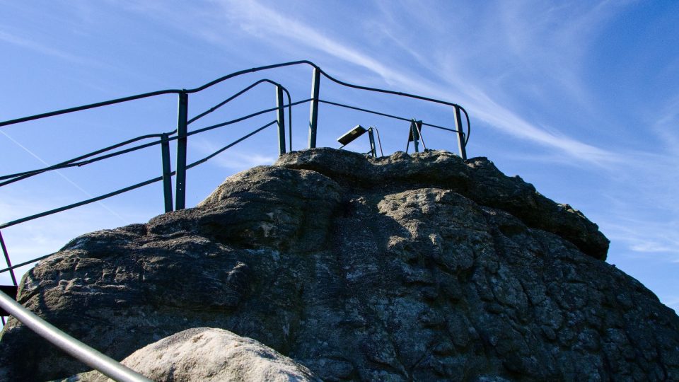 Výhled z Popovy skály si turista musí zasloužit | foto: Jaroslav Hoření, Český rozhlas Výhled z Popovy skály si turista musí zasloužit