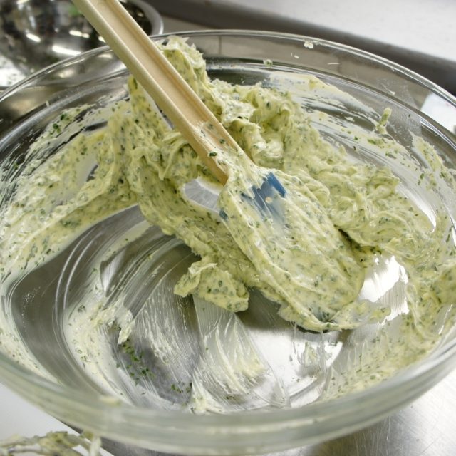 Bylinkové máslo | foto: Patrik Rozehnal,  Český rozhlas