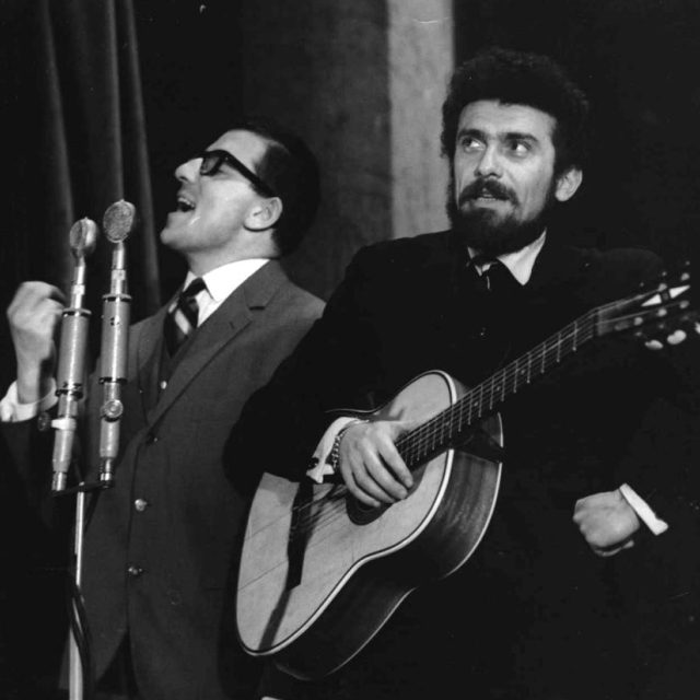 Waldemar Matuška - v  pozadí Karel Štědrý | foto: Archivní a programové fondy Českého rozhlasu,  Český rozhlas