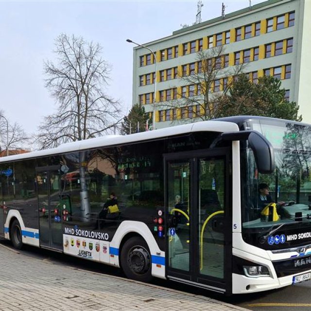 Autobus MHD v Sokolově | foto: Město Sokolov