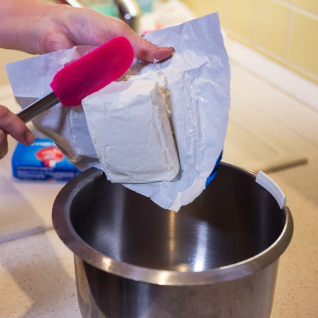 Kostka tvarohu | foto: Martin Čuřík