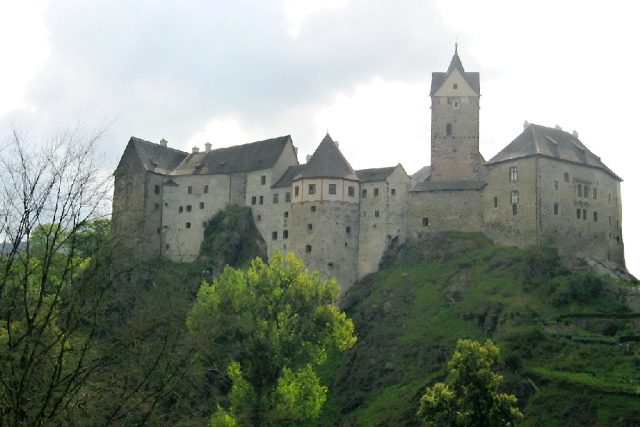 Hrad Loket | foto: Jaroslav Sedlák