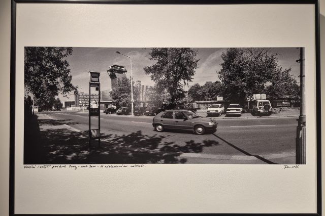 Snímek Rudolfa Junga na výstavě Město v chebské Galerii 4 | foto: Josef Šorfa,  Český rozhlas