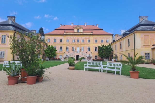Lovecký zámeček Krásný Dvůr hraběcí rodiny Černínů se nachází Podbořansku v Ústeckém kraji | foto: Eva Bucharová,  Český rozhlas