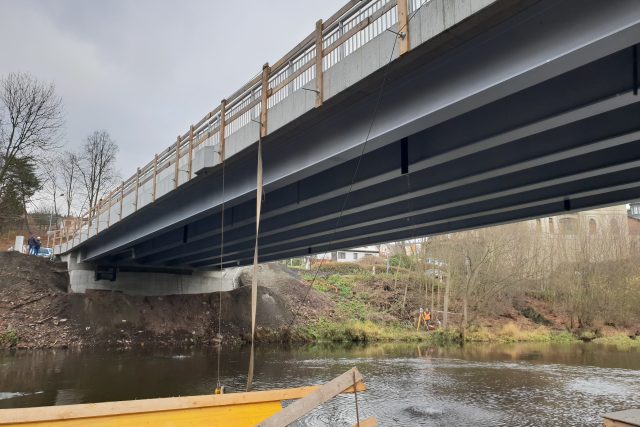 Na novém mostě probíhají dokončovací práce | foto: Monika Červená,  Český rozhlas