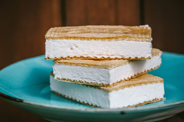 Mražený krém Sibirka od Marie Kučerové má svěží chuť lahodné smetany. Máme i bezlepkovou variantu