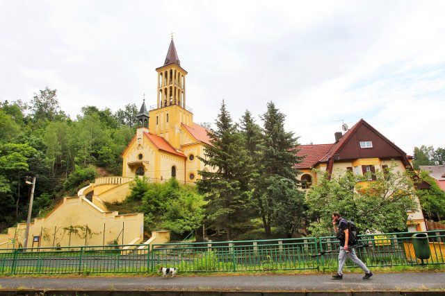 Dalovice,  kostel Panny Marie Utěšitelky | foto: Václav Šlauf,  MAFRA / Profimedia
